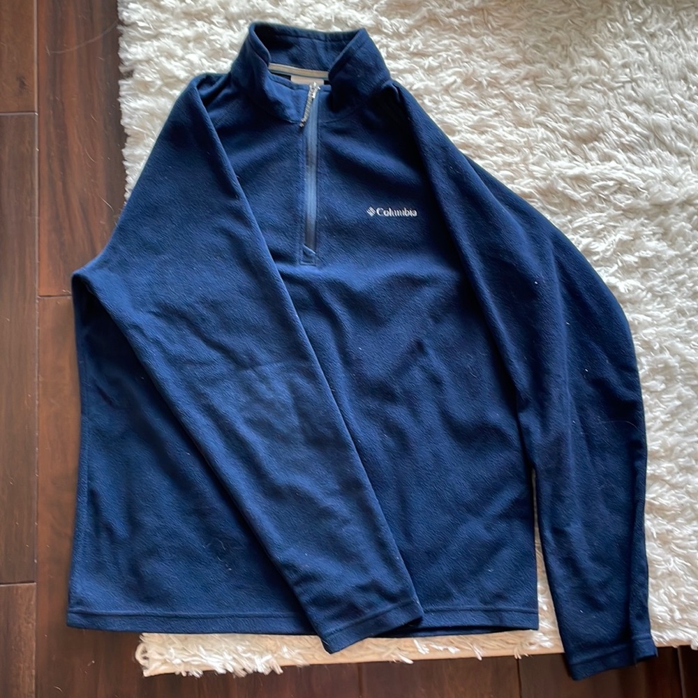 Columbia navy fleece pullover. Size medium